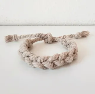 Bracciale in morbida corda beige