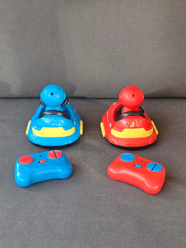 Coches de choque teledirigidos (2 unidades)