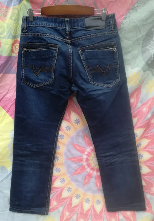 3 VAQUEROS HOMBRE :2 AZULES Y 1 NEGRO:1X2,5 €