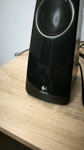 Parlante Logitech con Subwoofer