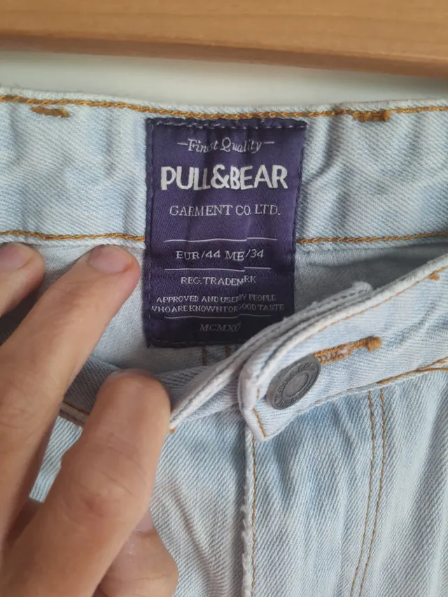 Pantalón vaquero Pull&Bear desgastado hombre