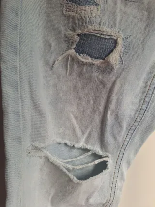 Pantalón vaquero Pull&Bear desgastado hombre