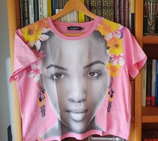 Camiseta Desigual XL 42/ Estampado Rostro y Flores