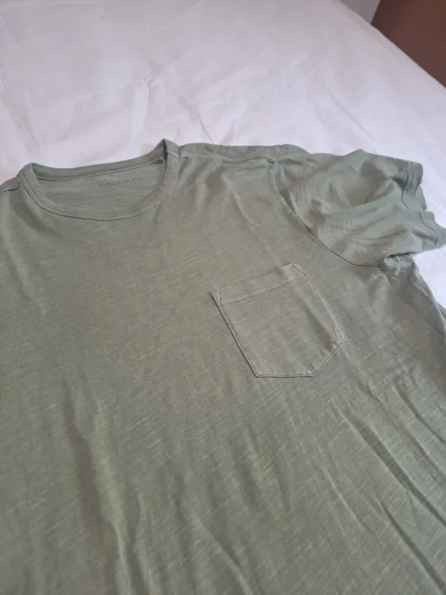 Camiseta Pull&Bear verde talla M