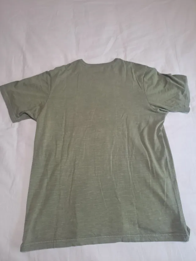 Camiseta Pull&Bear verde talla M