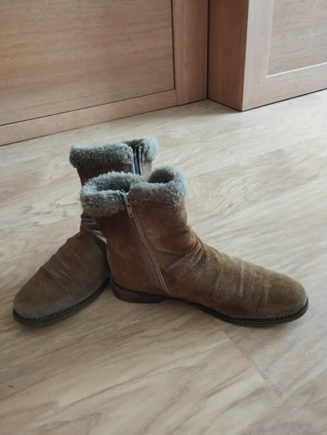 Botines planos de serraje Marypaz T.39