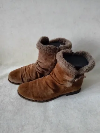 Botines planos de serraje Marypaz T.39