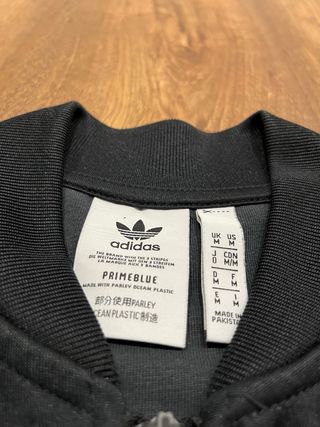 Sudadera Adidas Negra y Blanca