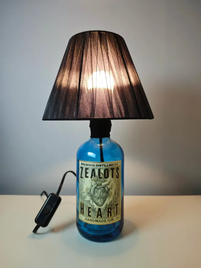 Lampada artigianale bottiglia Zealots Heart