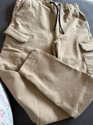 Pantalón niño cargo beige como talla 12-13