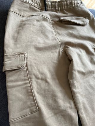 Pantalón niño cargo beige como talla 12-13