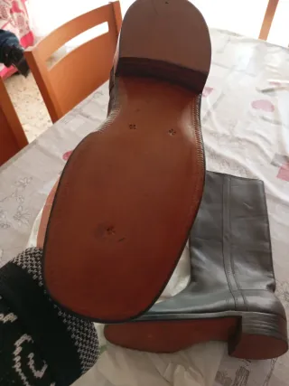 Botas de piel negras hombre