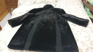 Abrigo piel muton y astracán negro