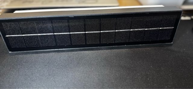 Lámpara LED Negra y Blanca con Mando