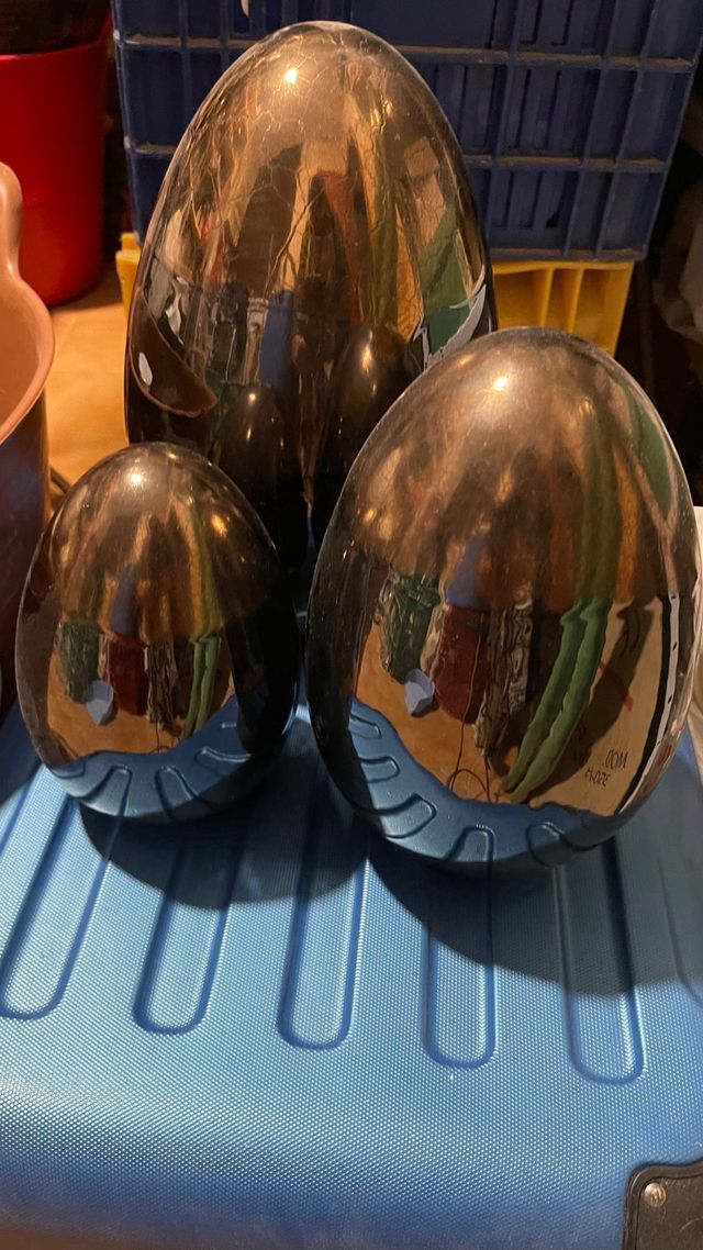 Huevos decorativos cristal y metal