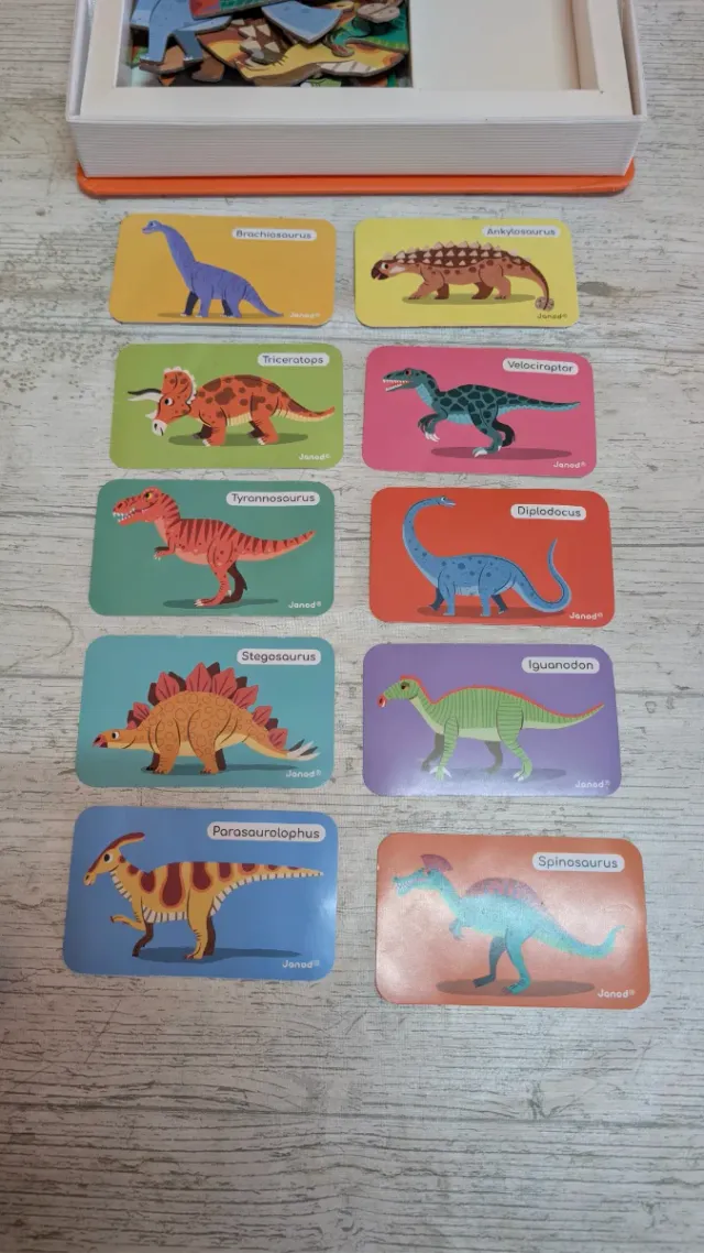 Libro Magnético Janod Dinosaurios 40 Imanes