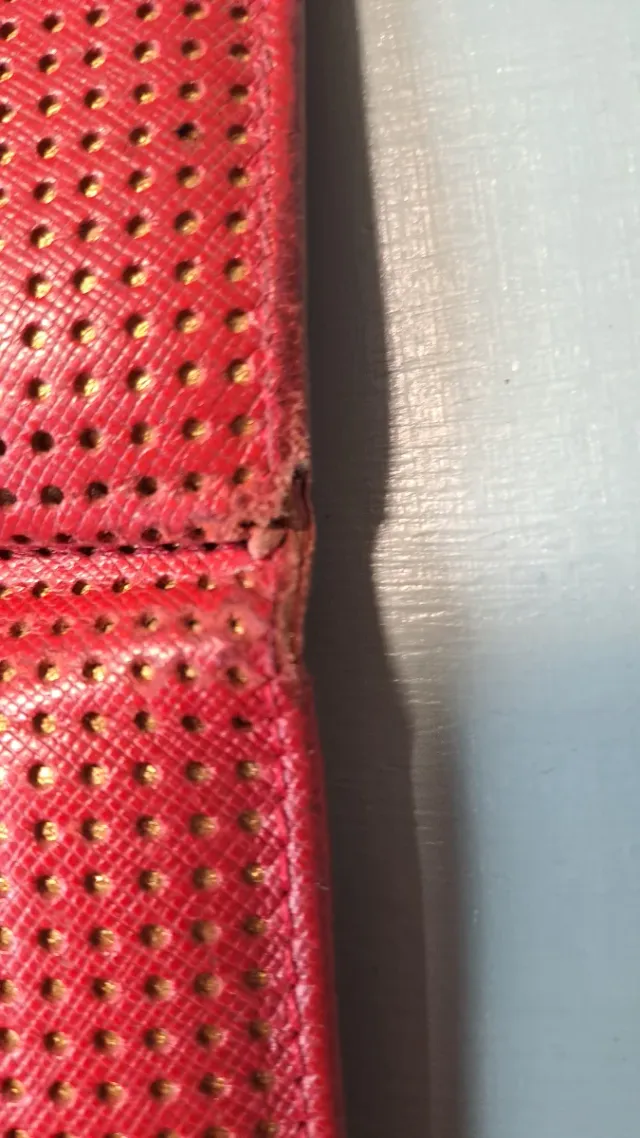 Cartera Carolina Herrera Roja y Dorada