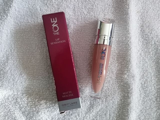 Oriflame The ONE Matte Mousse Labial
