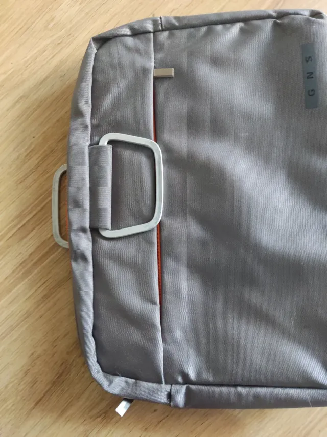 Maletín para portátil GNS