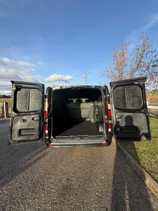 Opel Vivaro COMBI - 140cv