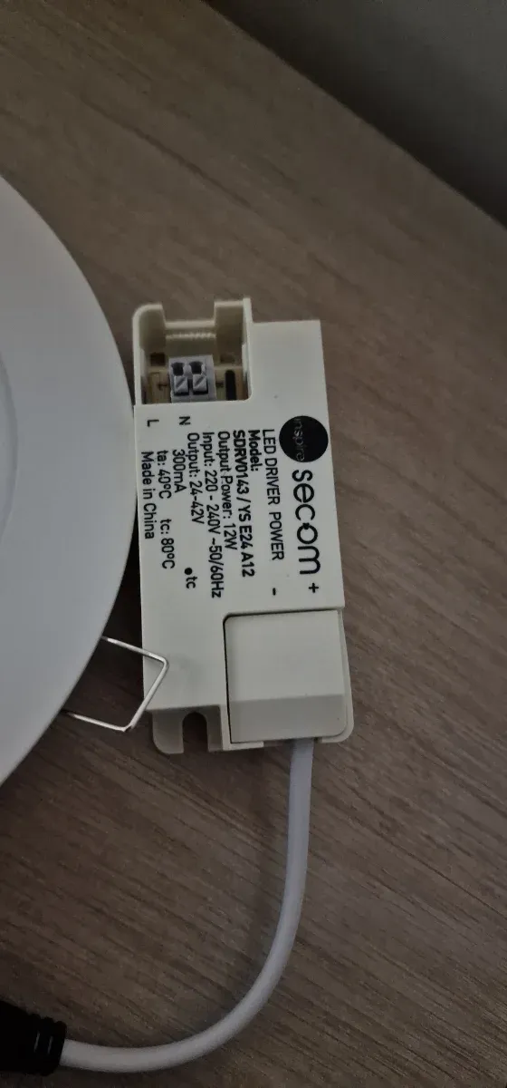 Plafón LED redondo 12W para pasillo