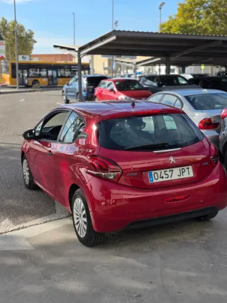 Peugeot 208 2016 ÚNICO DUEÑO