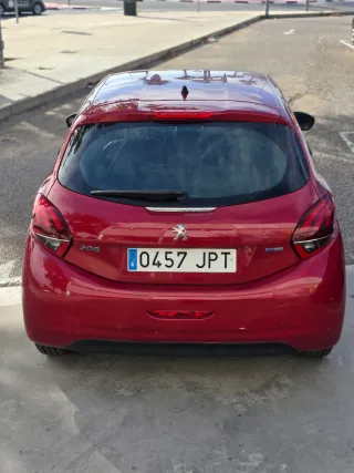 Peugeot 208 2016 ÚNICO DUEÑO
