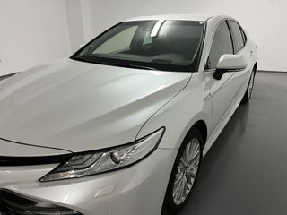 Toyota Camry 2.5 220H Luxury