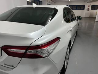 Toyota Camry 2.5 220H Luxury