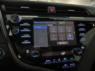 Toyota Camry 2.5 220H Luxury