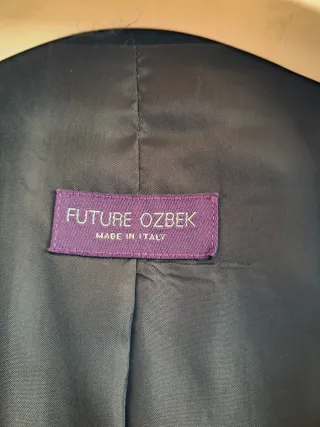 Soprabito donna blu con bottone gioiello