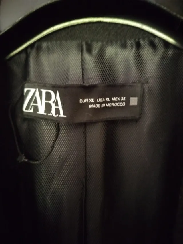 Abrigo largo Zara negro