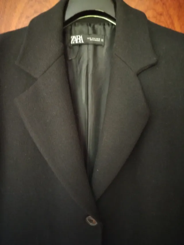 Abrigo largo Zara negro