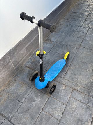 Patín infantil 3 ruedas azul