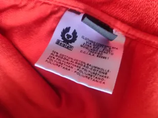 Cazadora Roja con Capucha belstaff