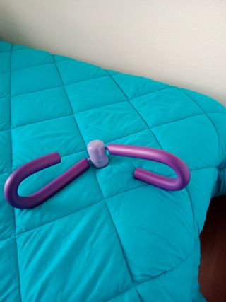 Aparato de piernas morado