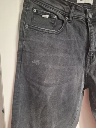Pantalón vaquero Pull&Bear talla 42