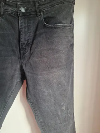 Pantalón vaquero Pull&Bear talla 42