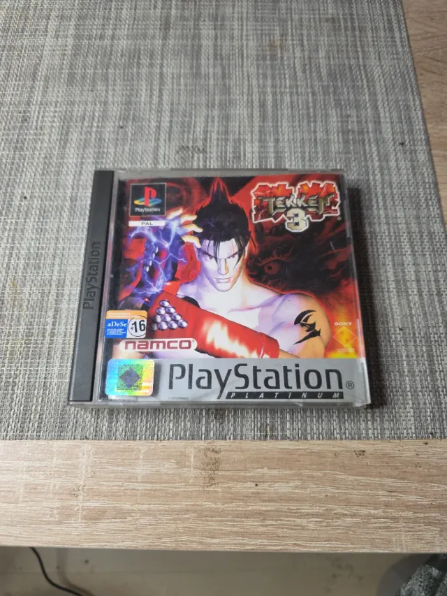 Caixa Tekken 3 PlayStation Platinum