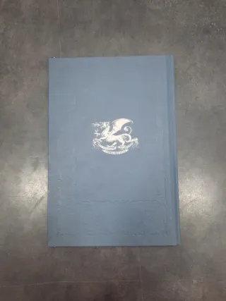 En Rey Arturo y Excalibur en la Roca