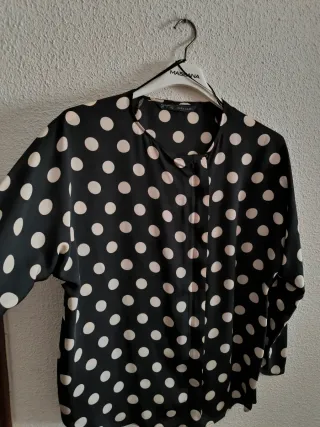 Camisa Zara lunares blanco y negro