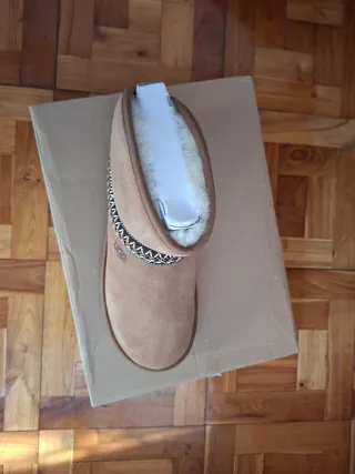 Botas UGG Classic Mini Crescent Marrones