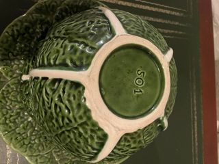 Sopera de loza portuguesa estilo repollo