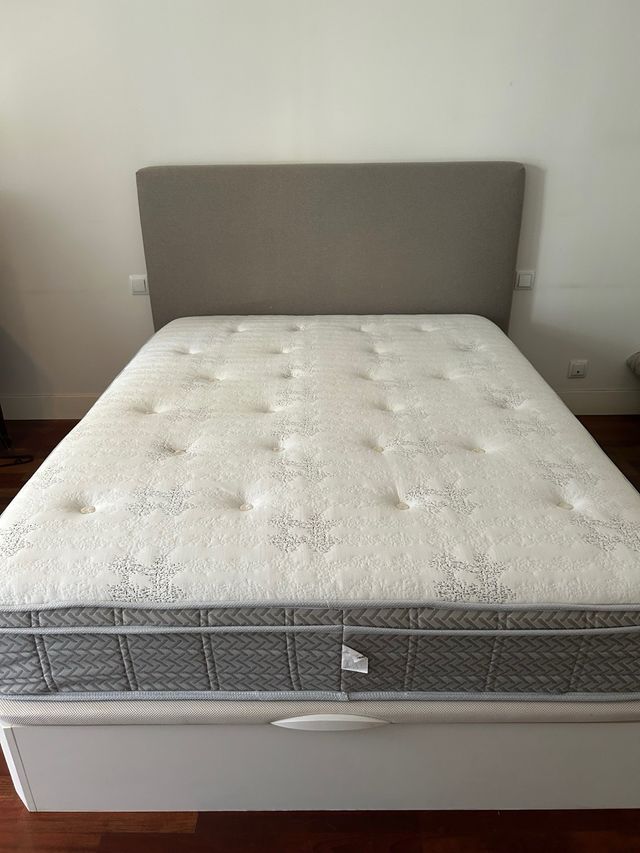 Letto 150 con divano, testiera e materasso