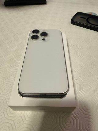 iPhone 15 Pro 128GB - Come Nuovo