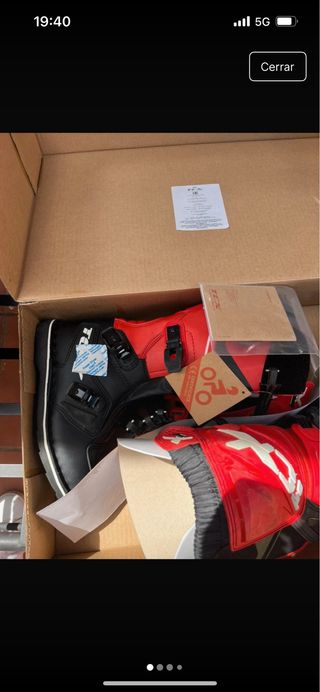 Botas Motocross TCX Negras y Rojas