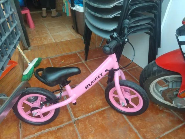 Bicicleta sin pedales niña RUNFIT rosa