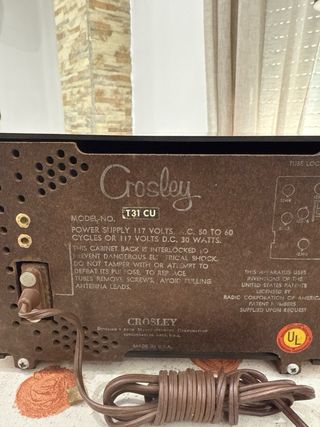 Radio Crosley T31 U. (1951-1955)