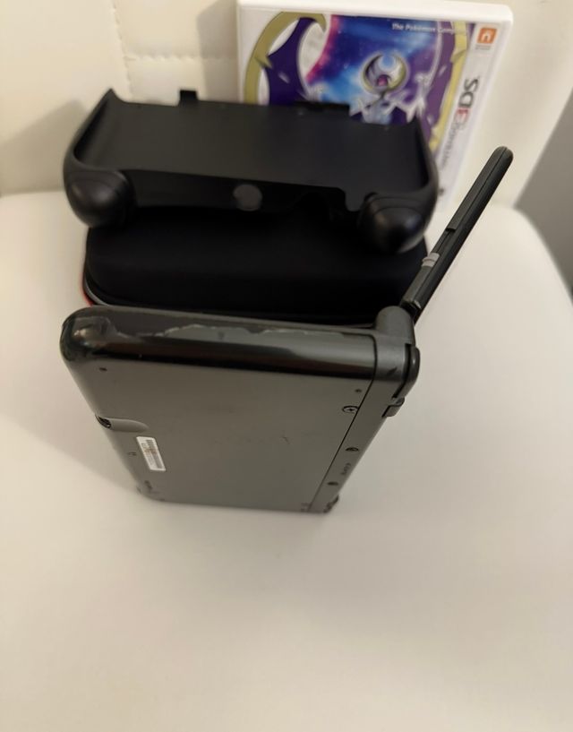 Nintendo New 3DS XL negra Pantalla IPS + Pokémon