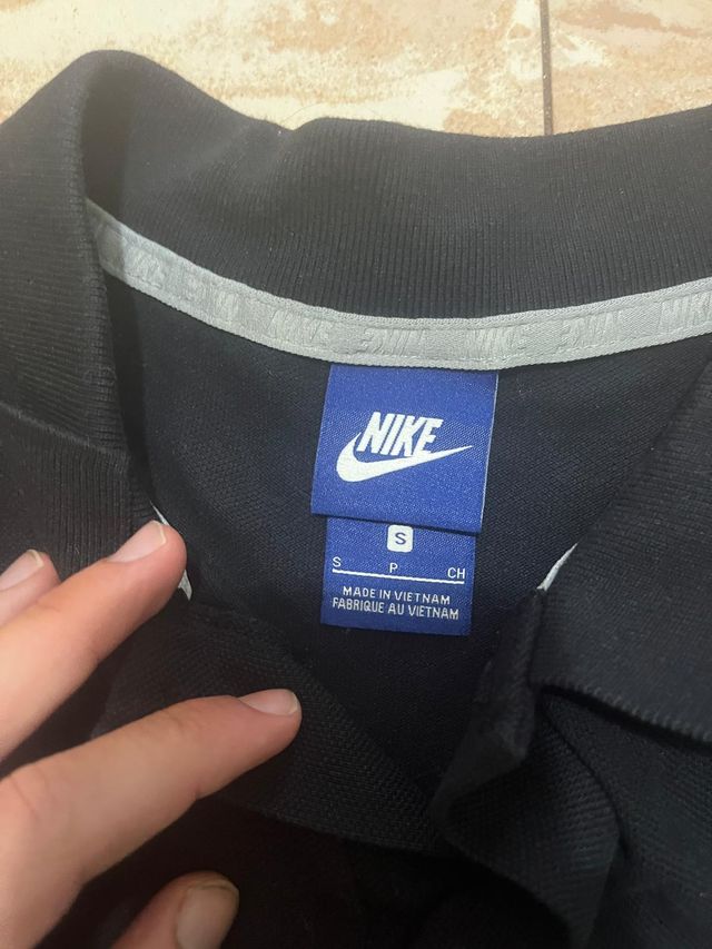 Polo Nike Negro, Gris y Naranja